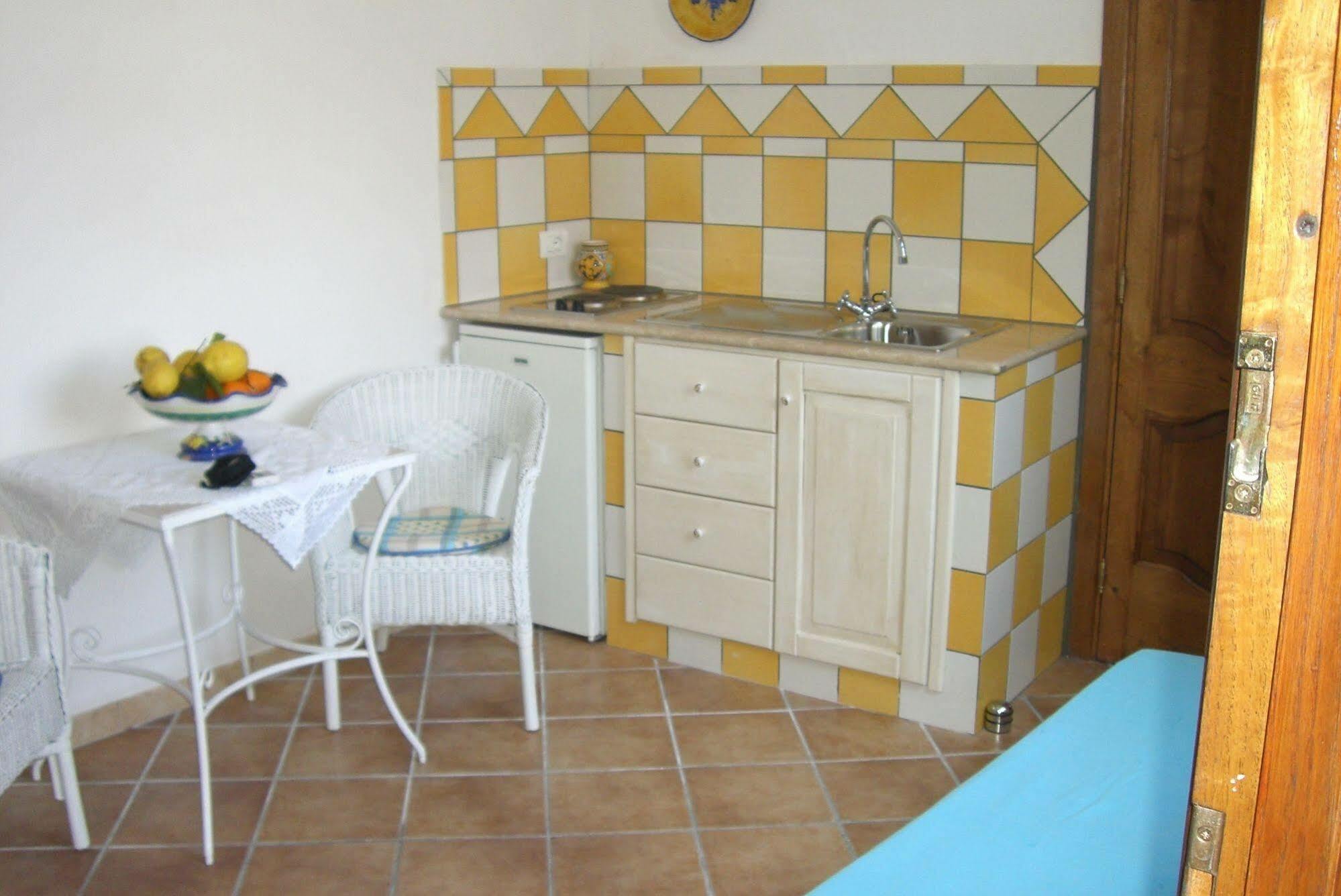 B&B Le Ninfee Di Позитано Экстерьер фото