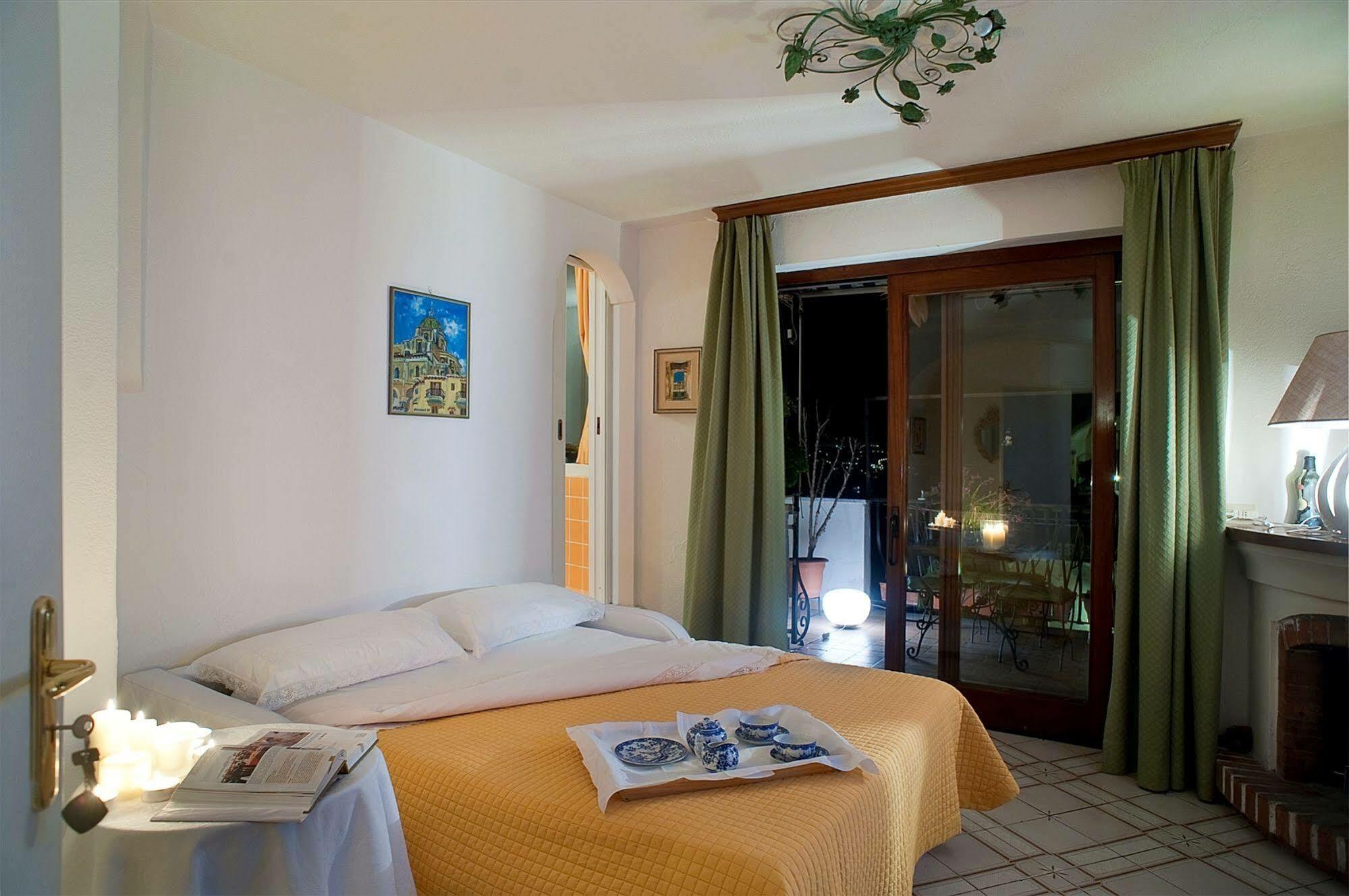 B&B Le Ninfee Di Позитано Экстерьер фото